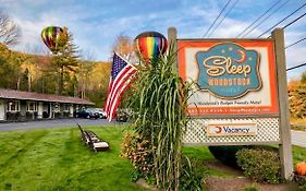 Sleep Woodstock Motel